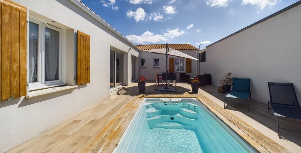 Achat maison à vendre 4 chambres 116 m² - La Rochelle