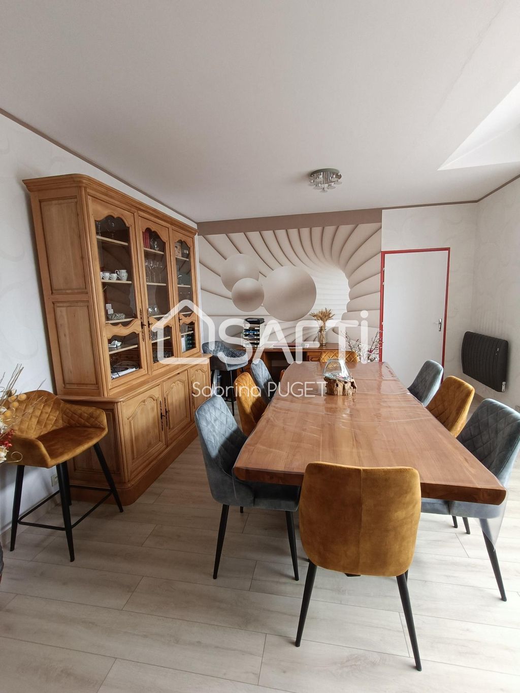 Achat maison à vendre 6 chambres 244 m² - Sainte-Hermine