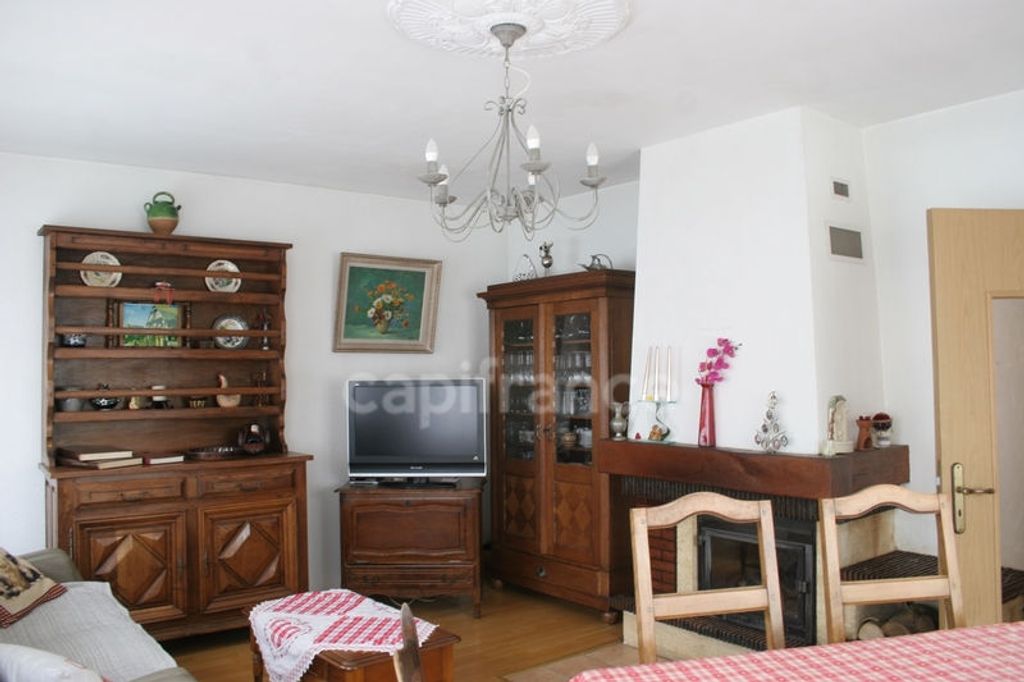 Achat maison à vendre 2 chambres 109 m² - Bantzenheim