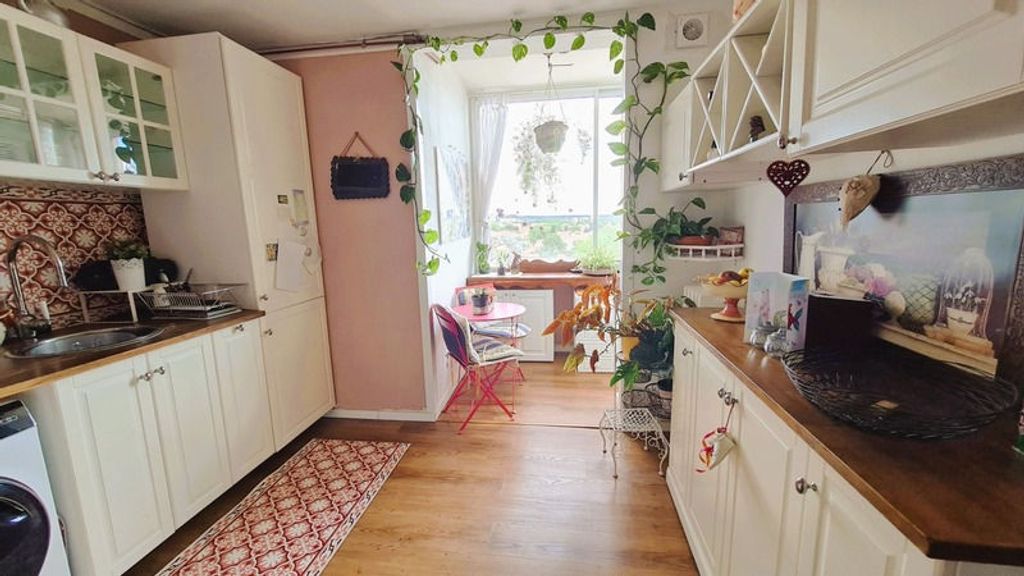 Achat appartement à vendre 5 pièces 70 m² - Nîmes