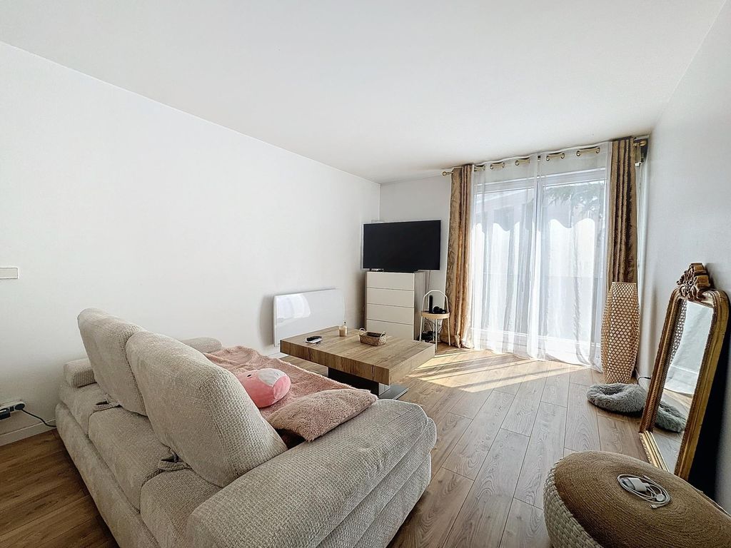Achat appartement à vendre 2 pièces 43 m² - Villecresnes