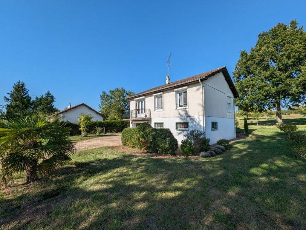 Achat maison à vendre 2 chambres 134 m² - Saint-Amand-Montrond