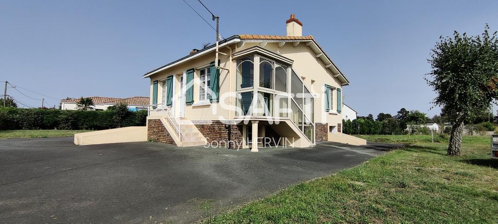 Achat maison à vendre 2 chambres 75 m² - Talmont-Saint-Hilaire