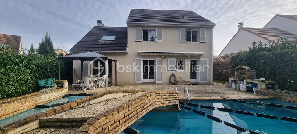 Achat maison à vendre 4 chambres 160 m² - Saint-Germain-lès-Corbeil