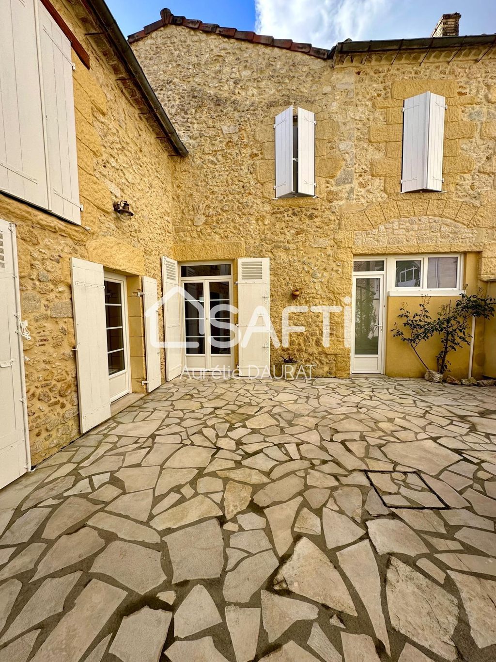 Achat maison à vendre 4 chambres 160 m² - Castelnau-de-Médoc