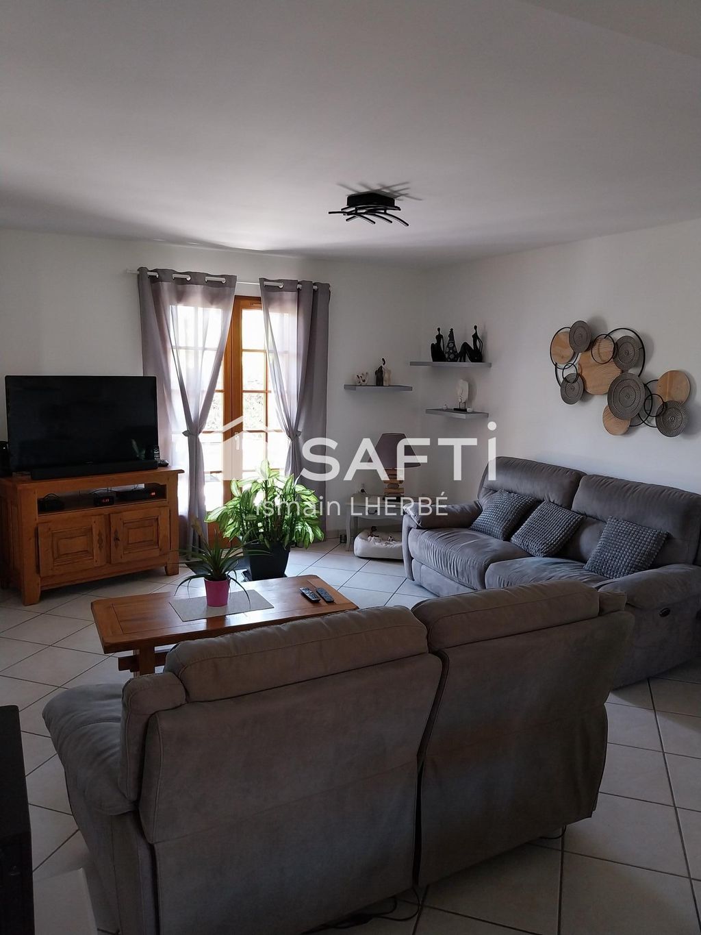 Achat maison à vendre 4 chambres 180 m² - Saint-Martin-l'Hortier