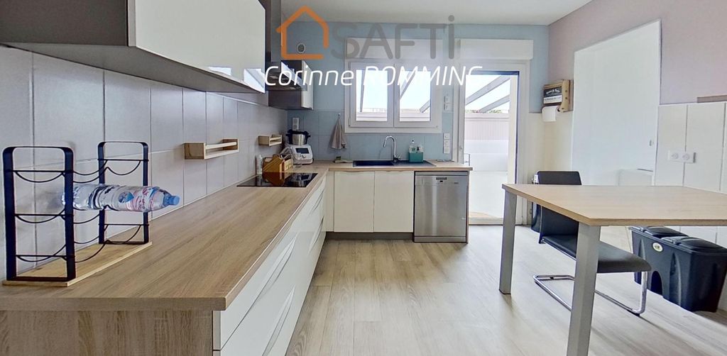 Achat maison à vendre 5 chambres 194 m² - Saint-Avold