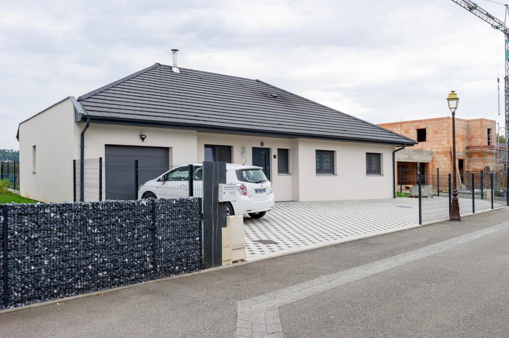 Achat maison à vendre 4 chambres 120 m² - Spechbach