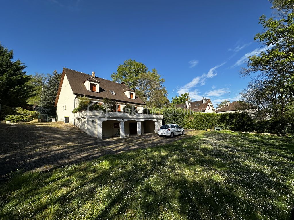 Achat maison à vendre 4 chambres 156 m² - Saint-Chéron