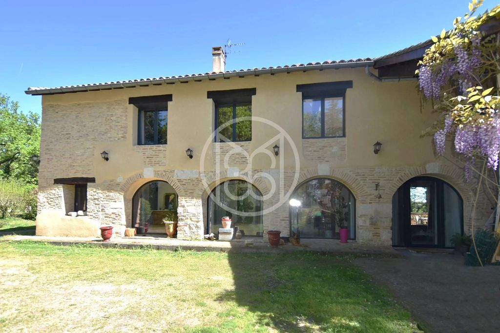 Achat maison à vendre 3 chambres 230 m² - Montauban