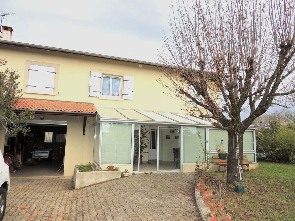 Achat maison à vendre 3 chambres 163 m² - Saint-Paul-lès-Romans