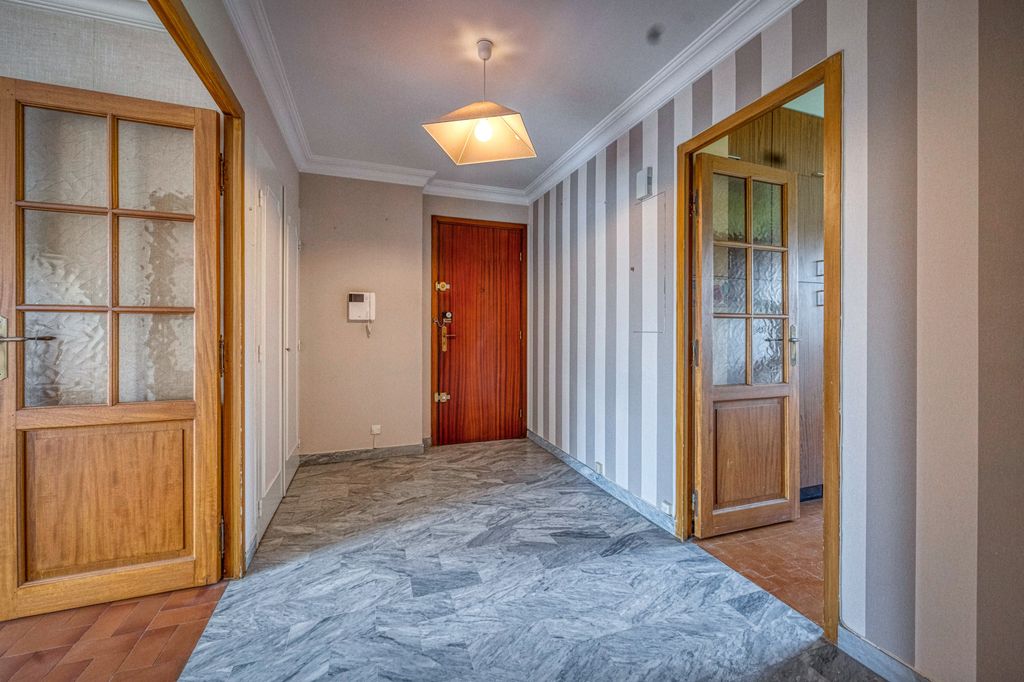 Achat appartement à vendre 5 pièces 107 m² - Grenoble