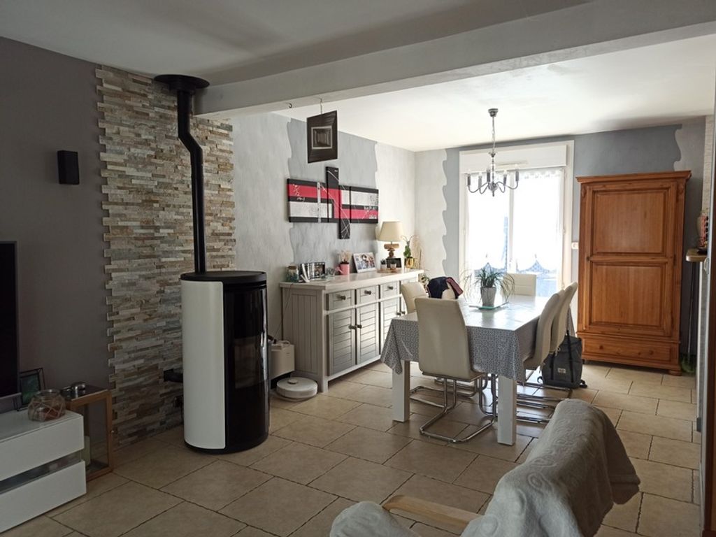 Achat maison à vendre 3 chambres 102 m² - Ahuillé