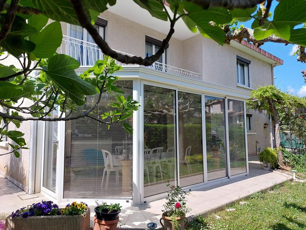 Achat maison à vendre 6 chambres 206 m² - Agen