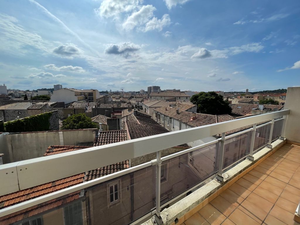 Achat appartement à vendre 4 pièces 97 m² - Nîmes