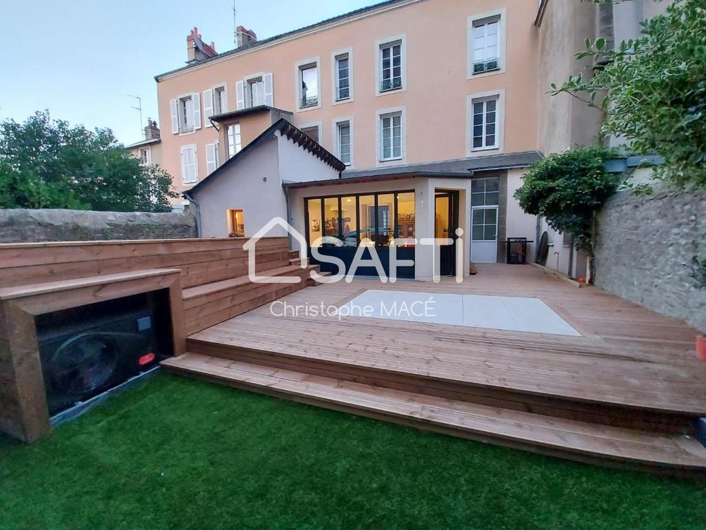 Achat maison à vendre 5 chambres 250 m² - Laval