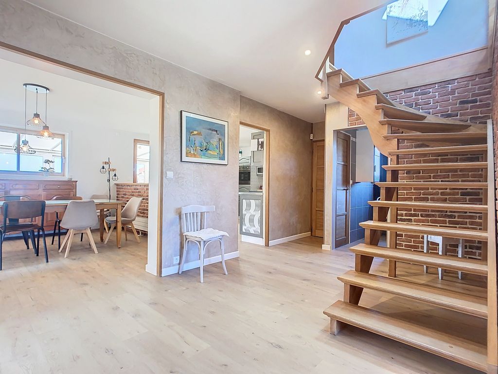 Achat maison à vendre 4 chambres 197 m² - Sailly-sur-la-Lys