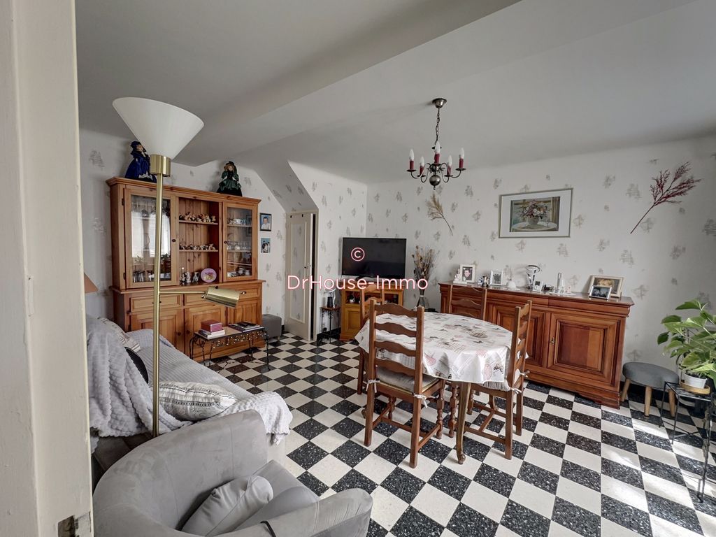 Achat maison à vendre 2 chambres 74 m² - Saint-Cosme-en-Vairais