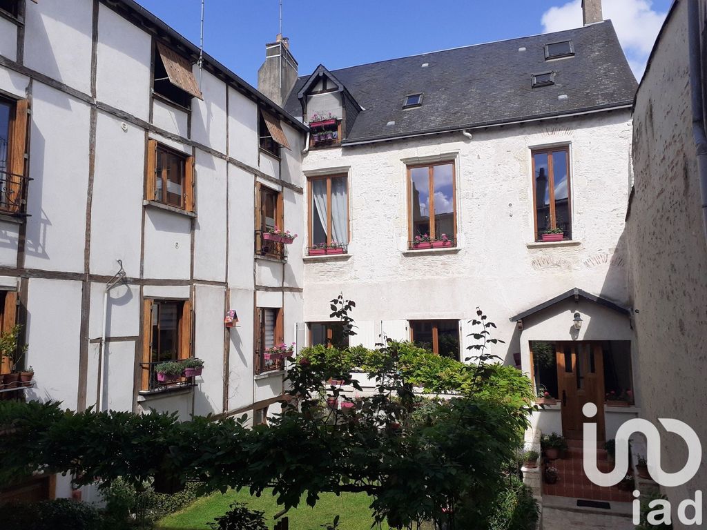 Achat maison à vendre 4 chambres 175 m² - Orléans