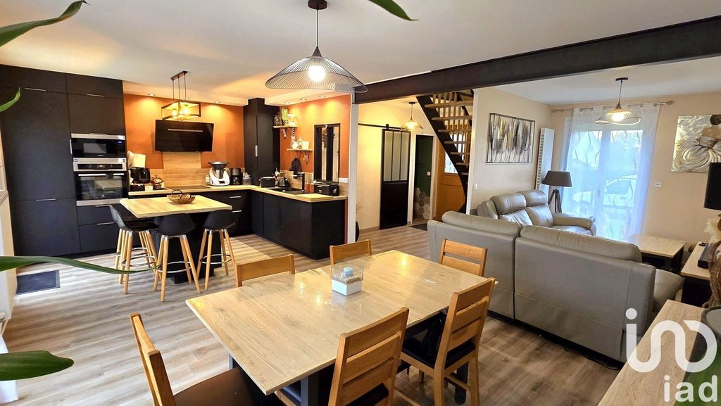 Achat maison à vendre 3 chambres 93 m² - Montivilliers