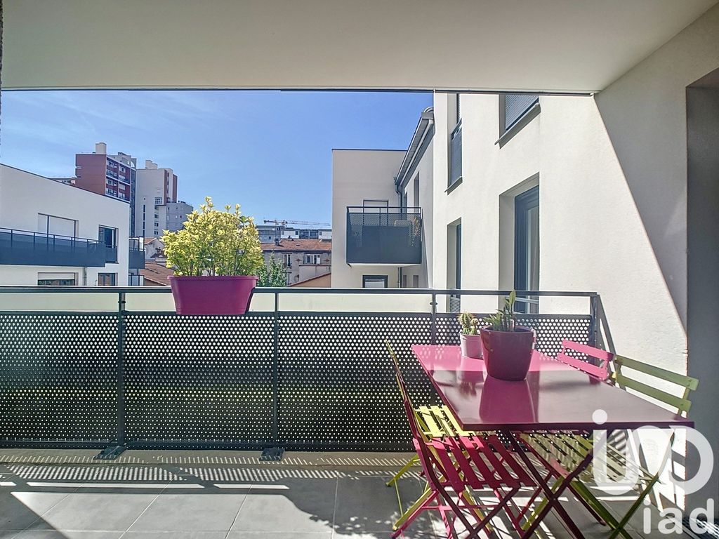 Achat appartement à vendre 3 pièces 79 m² - Saint-Ouen