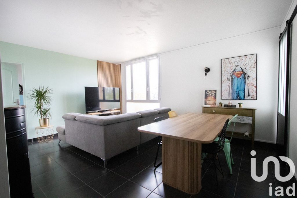 Achat appartement à vendre 4 pièces 76 m² - Bois-d'Arcy