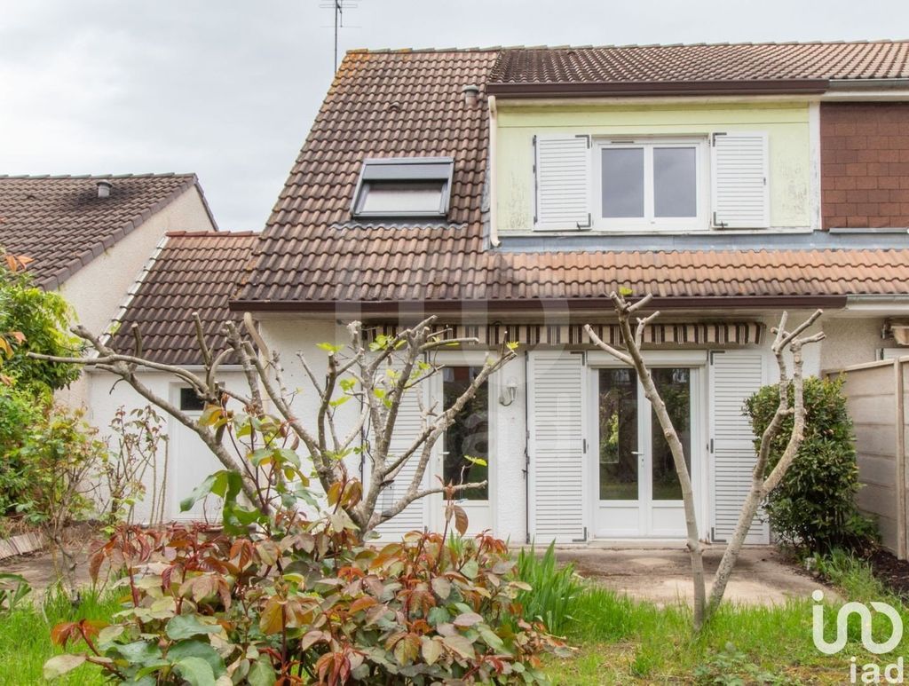 Achat maison à vendre 3 chambres 99 m² - Châlette-sur-Loing