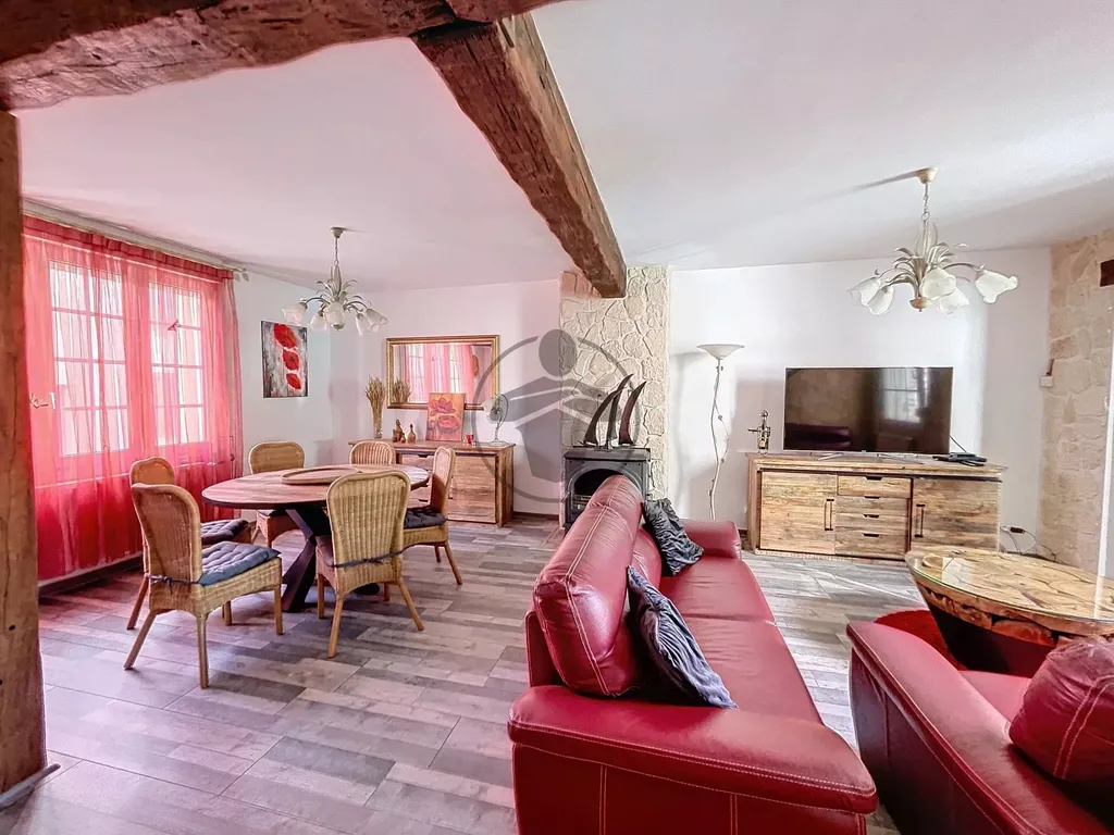 Achat maison à vendre 4 chambres 121 m² - Saint-Quentin