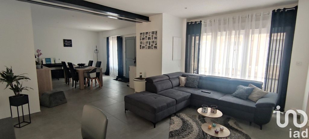 Achat maison à vendre 4 chambres 146 m² - Neuville-de-Poitou