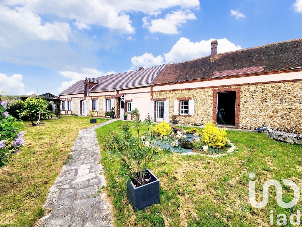 Achat maison à vendre 5 chambres 145 m² - Saint-Aubin-des-Bois