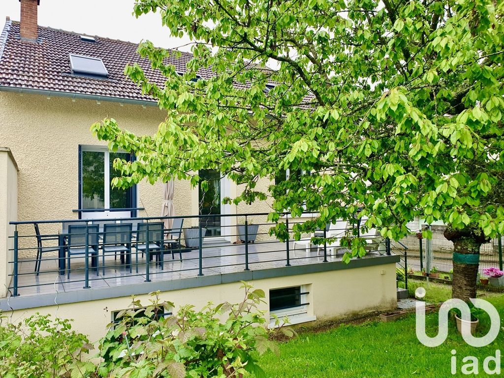 Achat maison à vendre 6 chambres 197 m² - Limoges