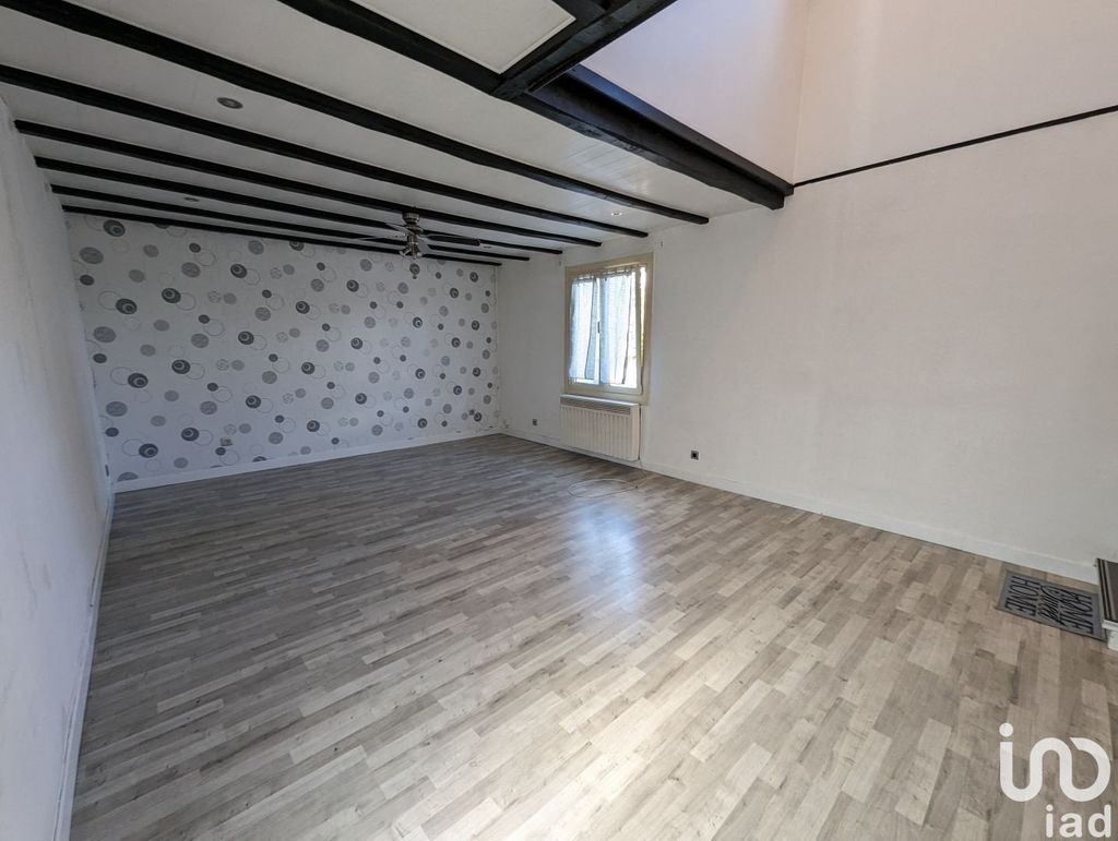 Achat maison à vendre 2 chambres 83 m² - Saint-Pierre-des-Fleurs