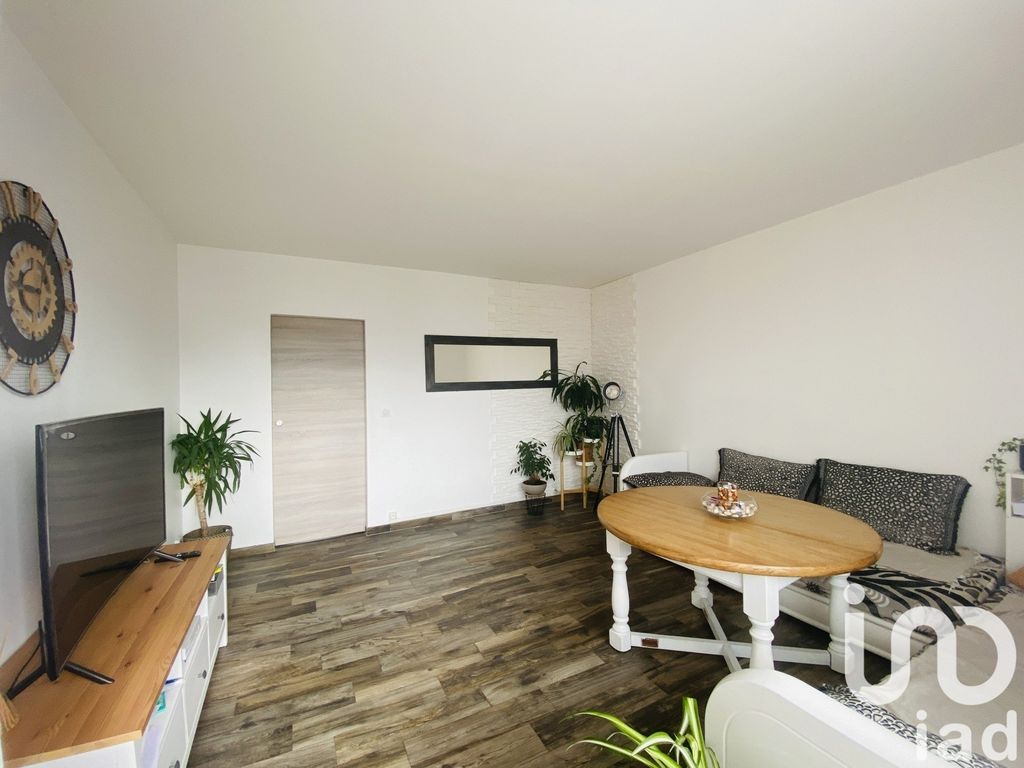 Achat appartement à vendre 3 pièces 63 m² - Saint-Fargeau-Ponthierry