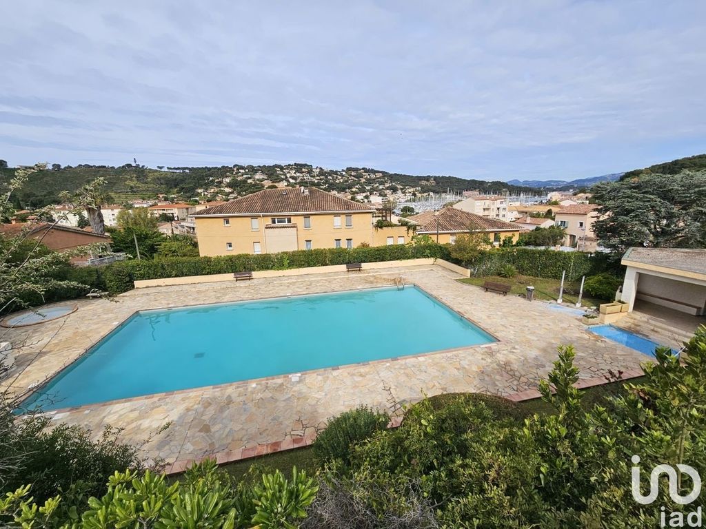 Achat appartement à vendre 2 pièces 33 m² - Saint-Mandrier-sur-Mer