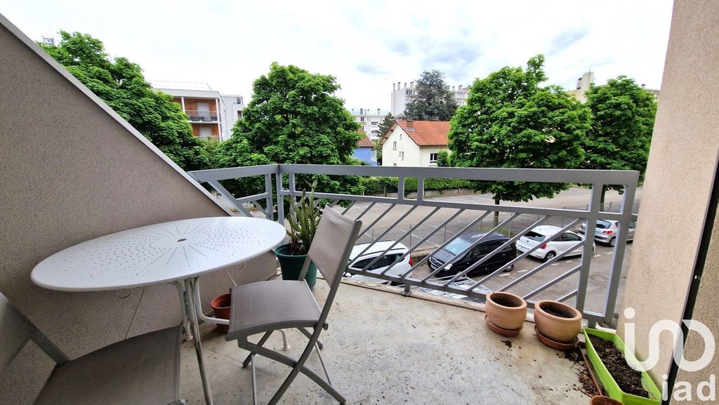 Achat appartement à vendre 2 pièces 49 m² - Grenoble