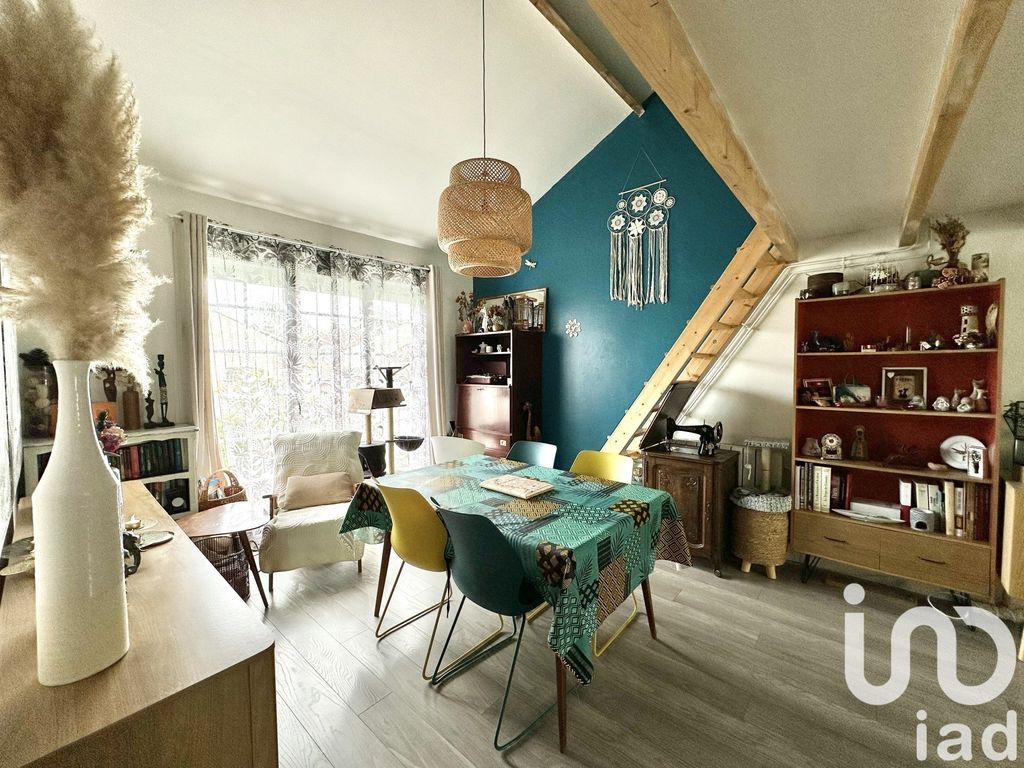 Achat maison à vendre 3 chambres 87 m² - Brie-Comte-Robert