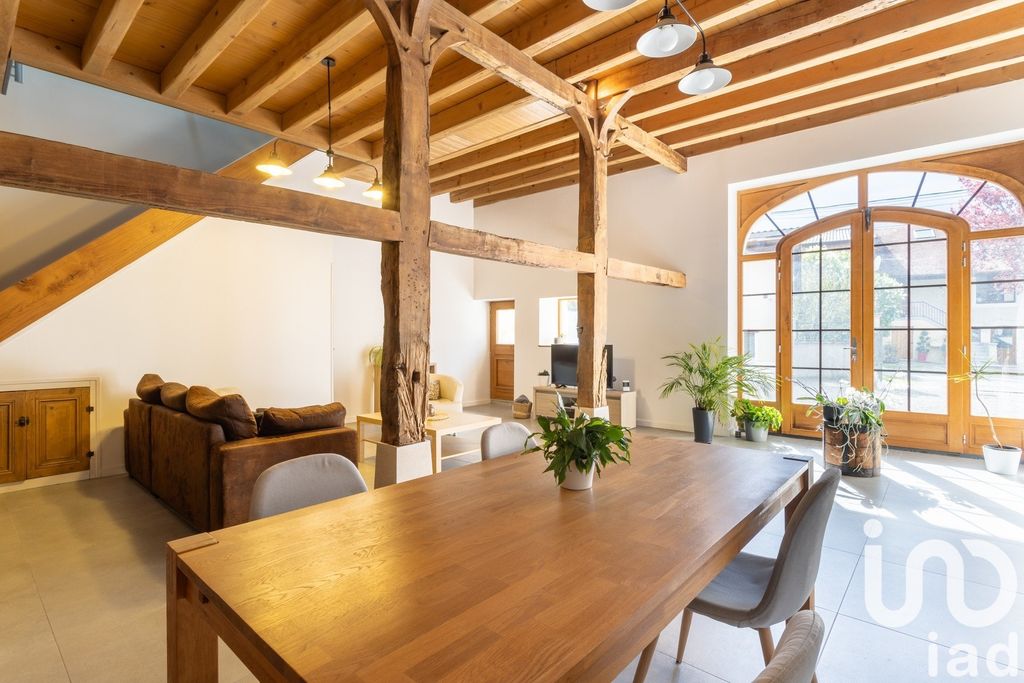 Achat maison à vendre 4 chambres 197 m² - Dingy-en-Vuache