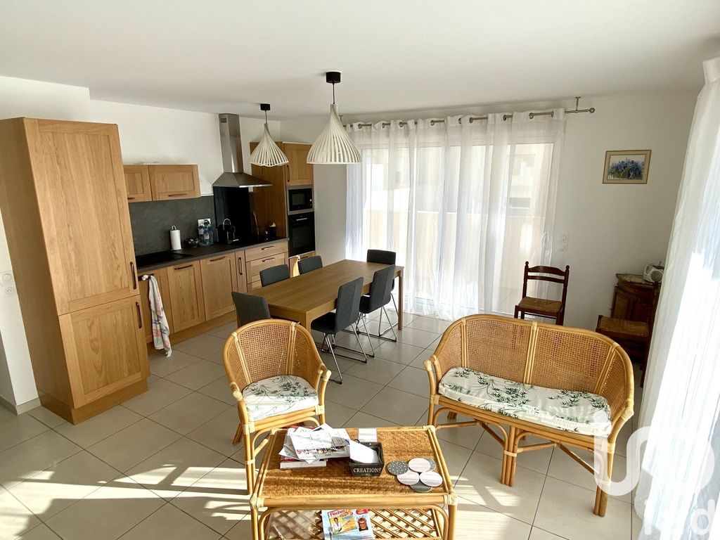 Achat appartement à vendre 3 pièces 78 m² - Nîmes