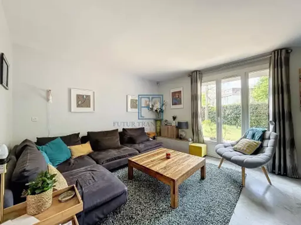 Achat maison à vendre 5 chambres 160 m² - Élancourt