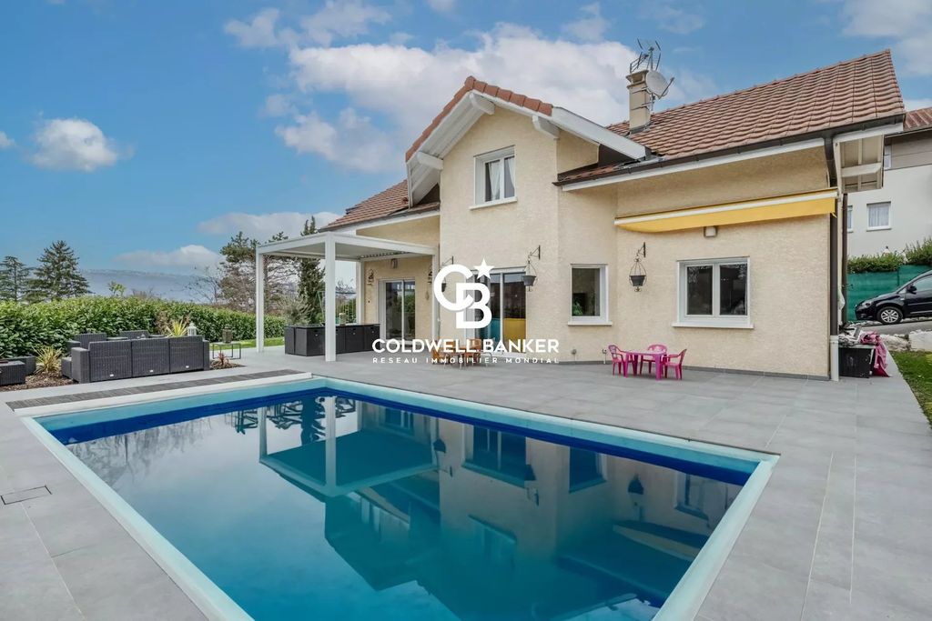 Achat maison à vendre 5 chambres 190 m² - Saint-Julien-en-Genevois