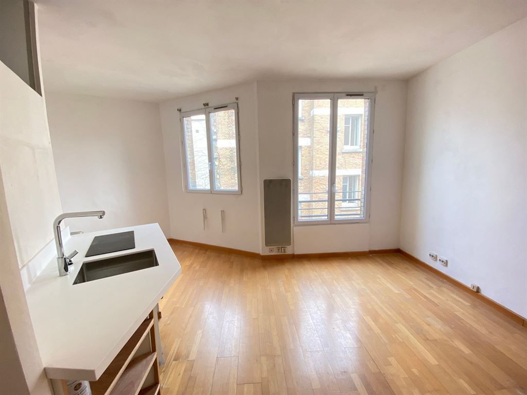 Achat studio à vendre 24 m² - Paris 20ème arrondissement