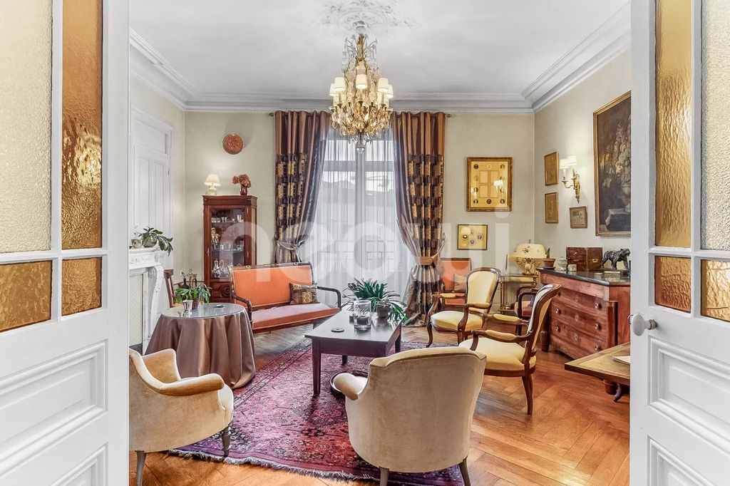 Achat appartement à vendre 9 pièces 237 m² - Villefranche-sur-Saône