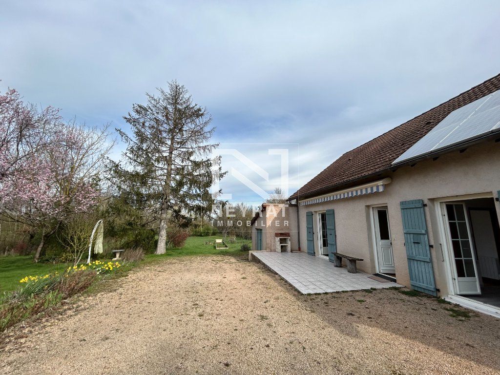 Achat maison à vendre 4 chambres 125 m² - La Chapelle-de-Bragny