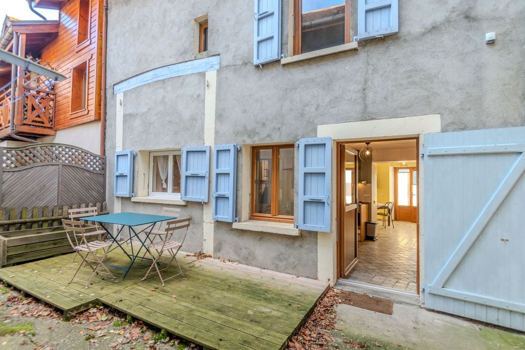 Achat maison à vendre 4 chambres 120 m² - Monnetier-Mornex