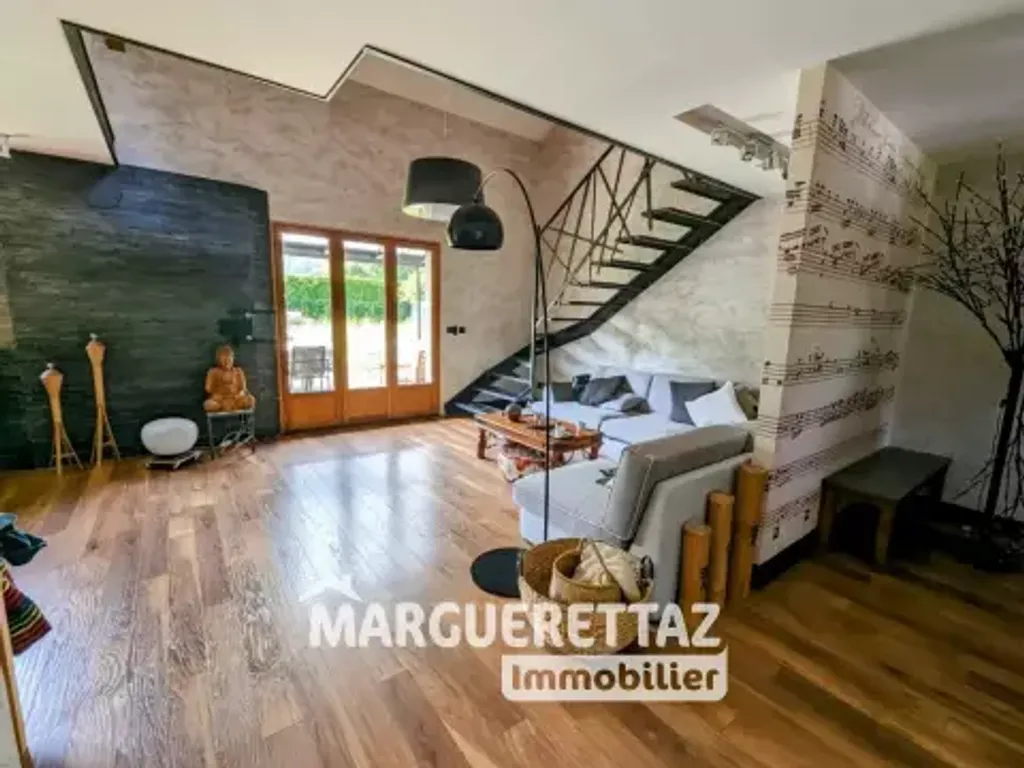 Achat maison à vendre 6 chambres 120 m² - Marnaz