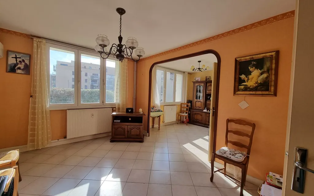 Achat appartement à vendre 3 pièces 64 m² - Montélimar