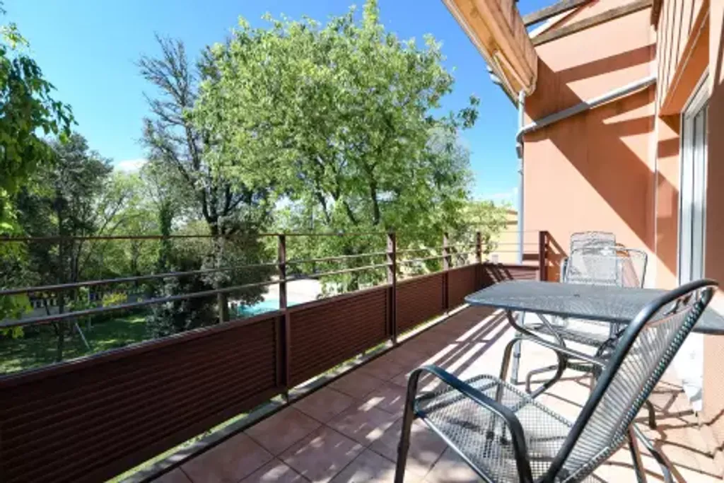 Achat duplex à vendre 4 pièces 76 m² - Uzès