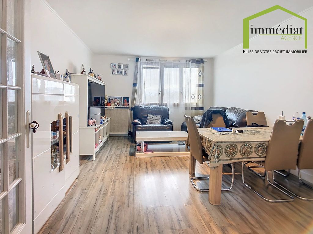 Achat appartement à vendre 3 pièces 70 m² - Rueil-Malmaison