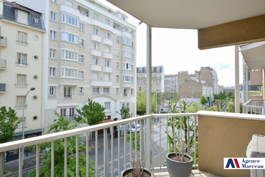 Achat appartement à vendre 4 pièces 94 m² - Courbevoie