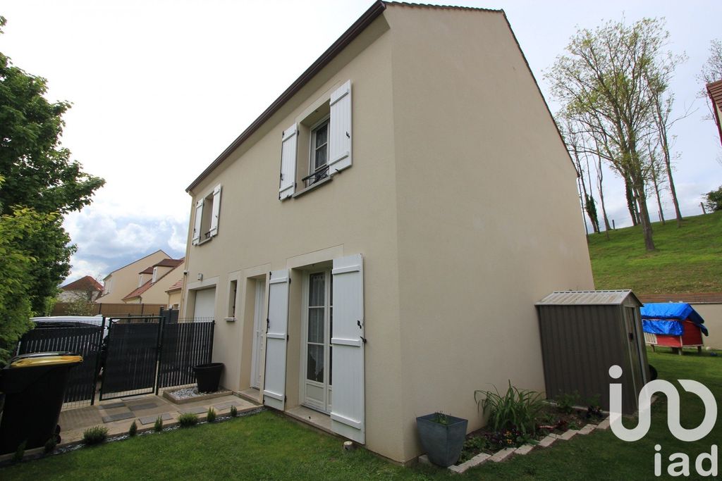 Achat maison à vendre 4 chambres 100 m² - Vaumoise